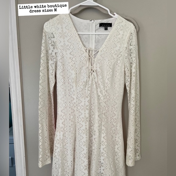 Lacey white dress - Picture 1 of 1